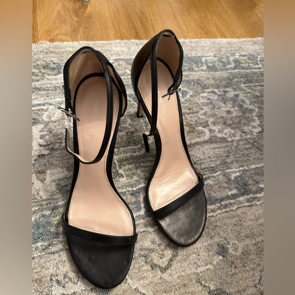 Stuart Weitzman Nudistsong 8.5 black leather